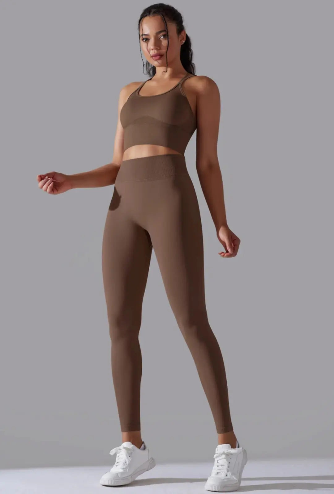 Legging galbant et brassière sport élégante