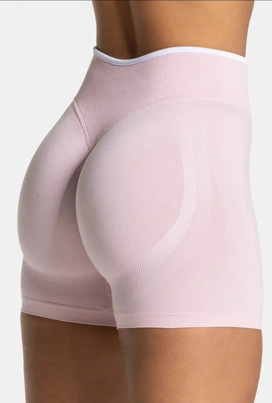 gros plan short push up rose clair 