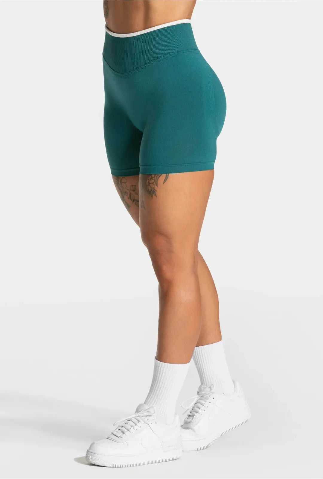 short sport vert push up vue de profil